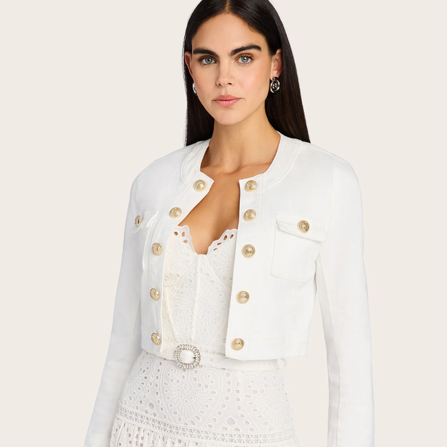 ZURIA_WHITE_VALENTINA_WHITE_0012.webp