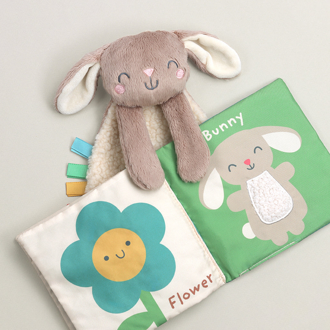 Itzy Learn & Snuggle Gift Set™-gallery-37836510789803