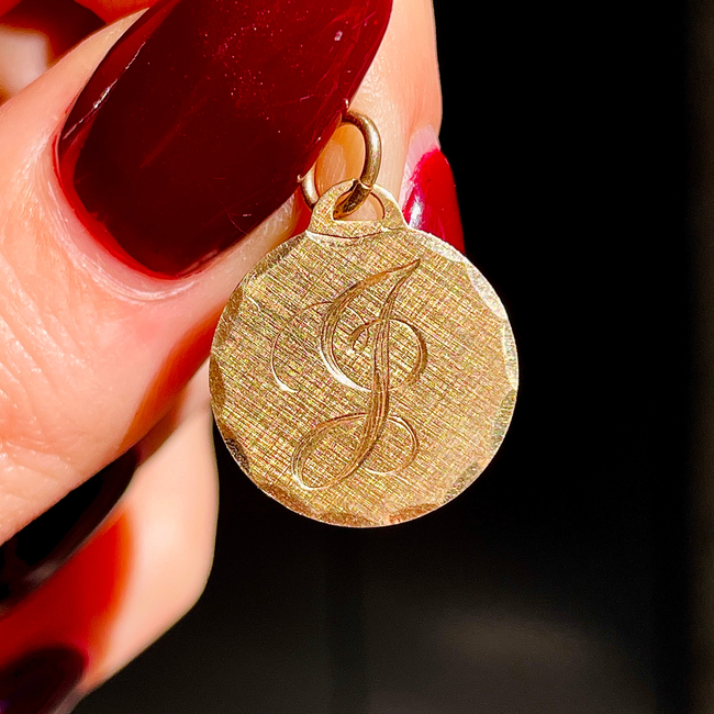 Vintage yellow 14K letter J engraved medallion charm-gallery-50764112134459