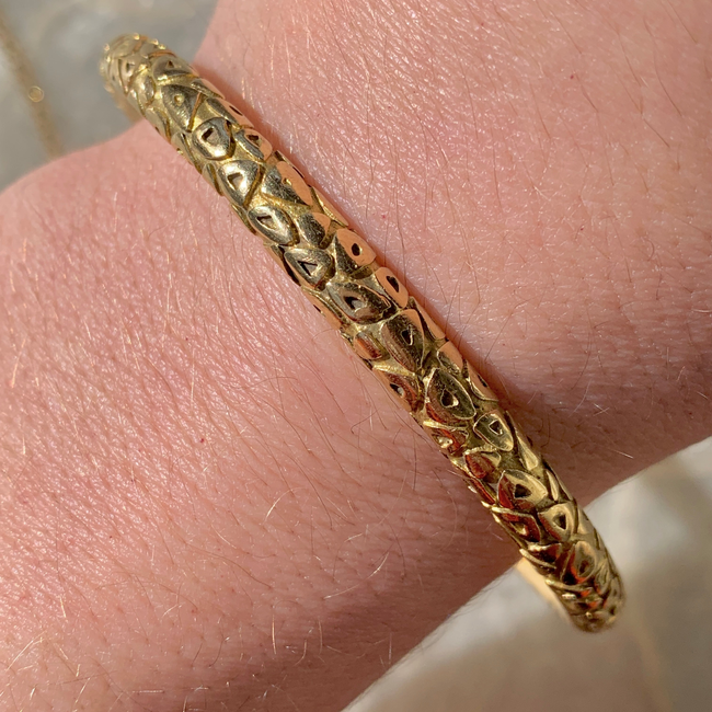 Vintage 1960s Chaumet 18K Carrouse Bangle-gallery-45118088347963