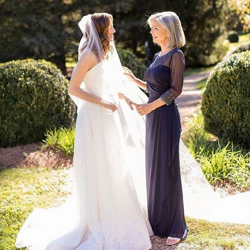 Plus Joanna Sweetheart Neckline Gown-gallery-40028217901312