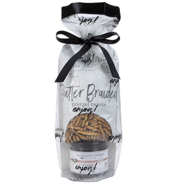 Everyday Grab and Go Giftset with Bacon Pepper Dip and Braided Butter Pretzels