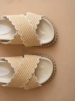 The Fabby | Beige Raffia Vacation Slide Sandal