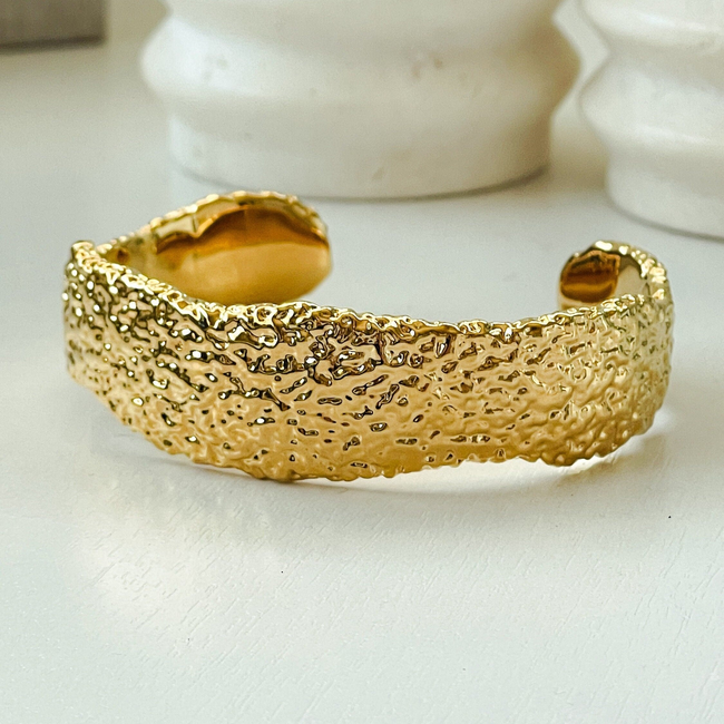 Volcanic Cuff Bracelet-gallery-31654133760075