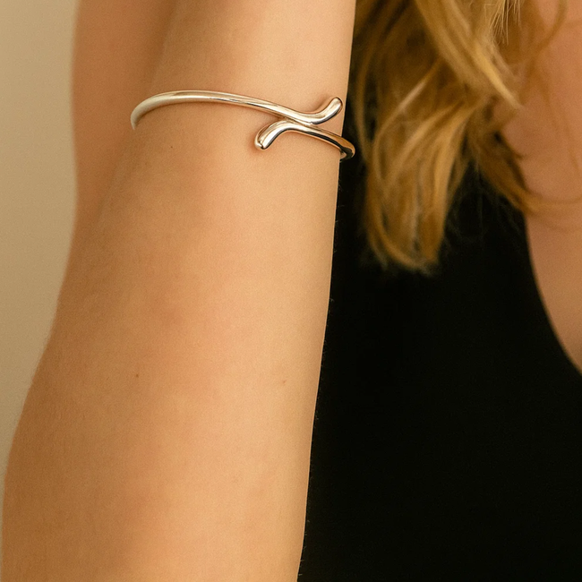 Teardrop Bracelets-gallery-31582088888378