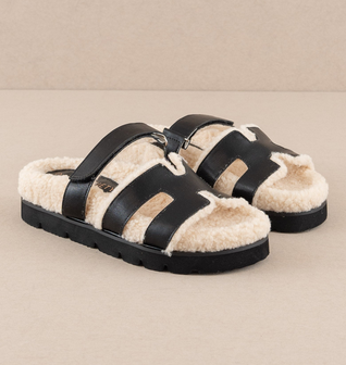 The Alpine | Black Faux Shearling Sandals