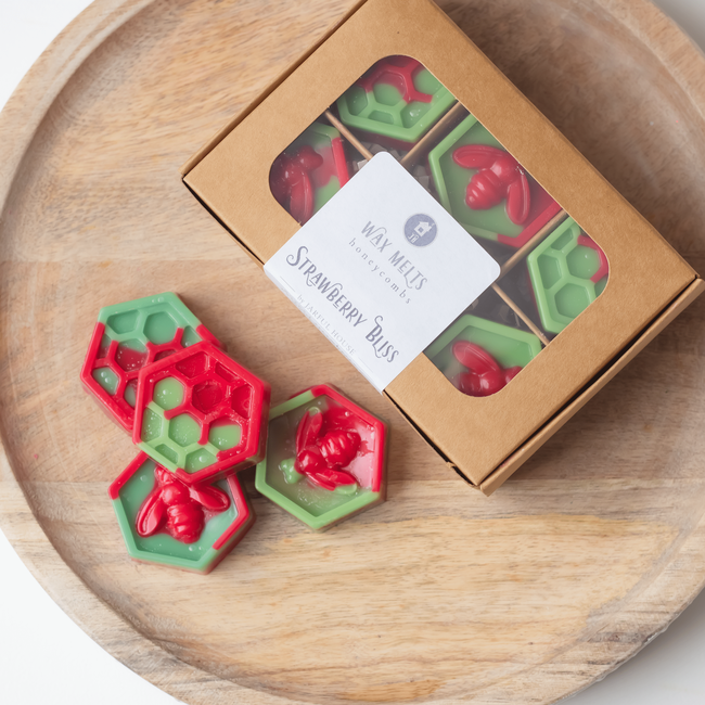 Handmade Strawberry Bliss Honeycomb Wax Melts | Set of 6 | Summer Scent-gallery-31179601739846
