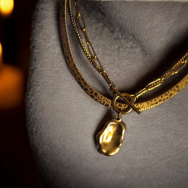 Penelope Toggle Link Necklace-gallery-42503007305978
