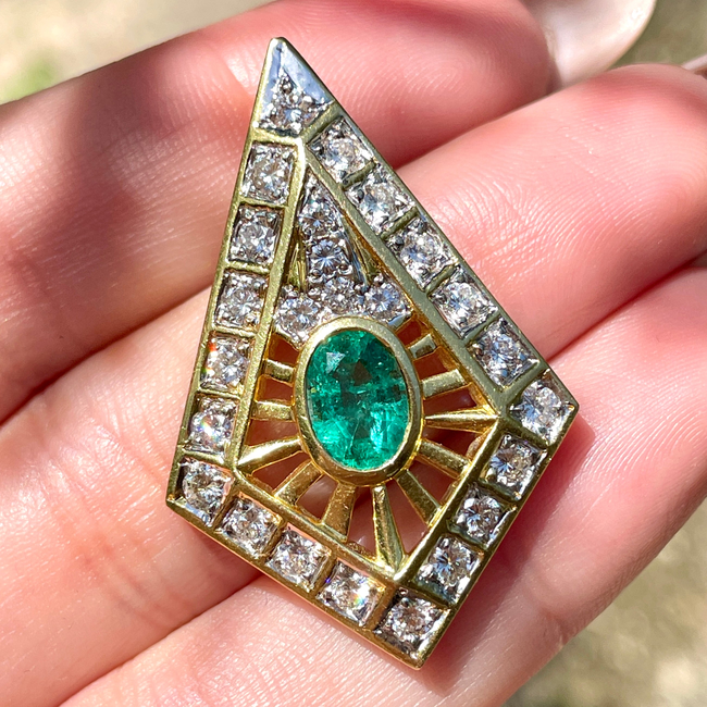 Vintage yellow 18K approx 2.25 ctw diamond and .85 ctw emerald kite shape slider pendant-gallery-54345837871419