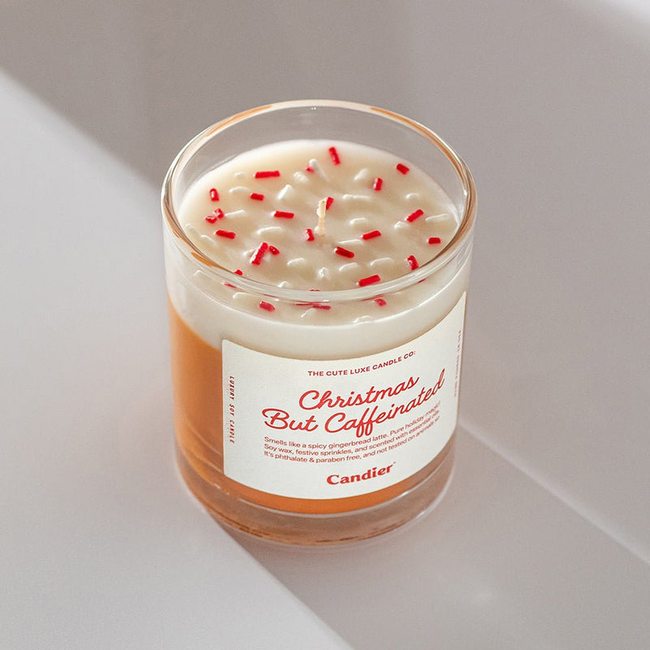 candier-gingerbread-latte-candle-top-view.jpg