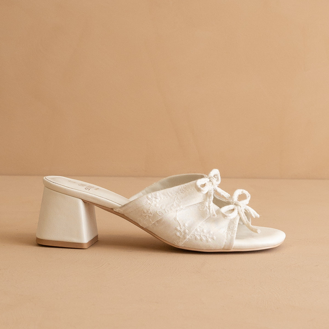 The Emerald | White Double Bow Peep Hole Block Heel-gallery-38019482157233