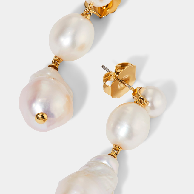 LONDON TRIPLE PEARL DROP EARRINGS-gallery-45998949564675