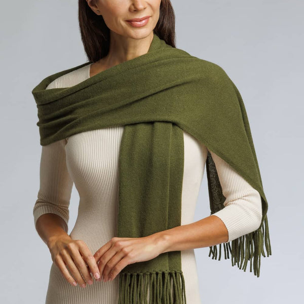 The name of the product on the page is "Women's 100% Pure Cashmere Knit Scarf with Fringe and Gift Box".-gallery-0