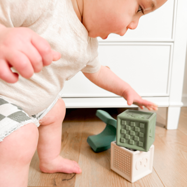 Itzy Blocks™ Sensory Blocks Set-gallery-37307112489131