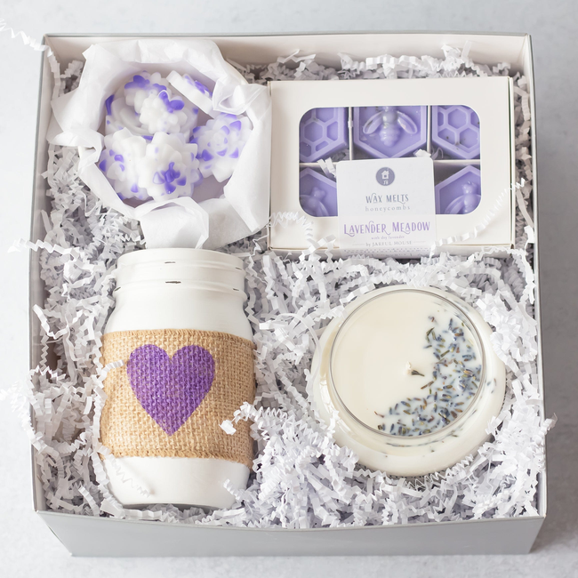 Aromatherapy Gift Lavender Meadow Set-gallery-30319447408710