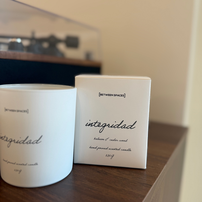Integridad Candle-gallery-45063543554302
