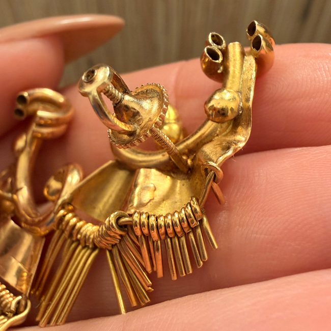 Vintage rosy yellow 18K retro era fringe swirl post screwback earrings-gallery-56907969462587