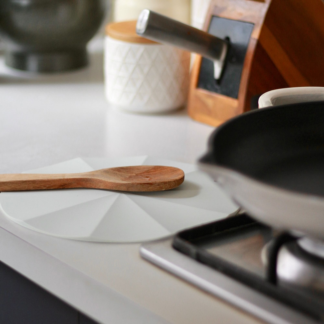 4-Piece Silicone Trivet Set-gallery-53351574962548