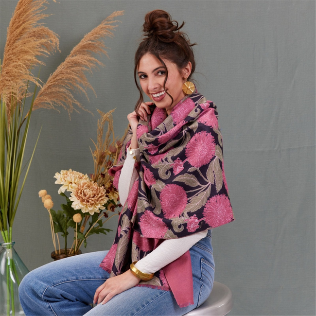 FP OUTLET Chrysanthemum Flower Pink Reversible Wrap-gallery-32302237876311