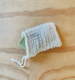 EXFOLIATING SOAP BAG