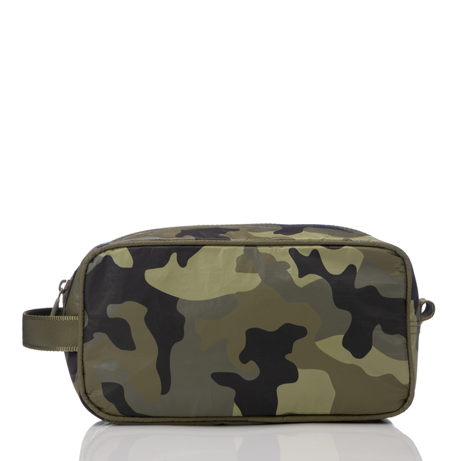 dopp_camo_hunter_on_olive_center.jpg