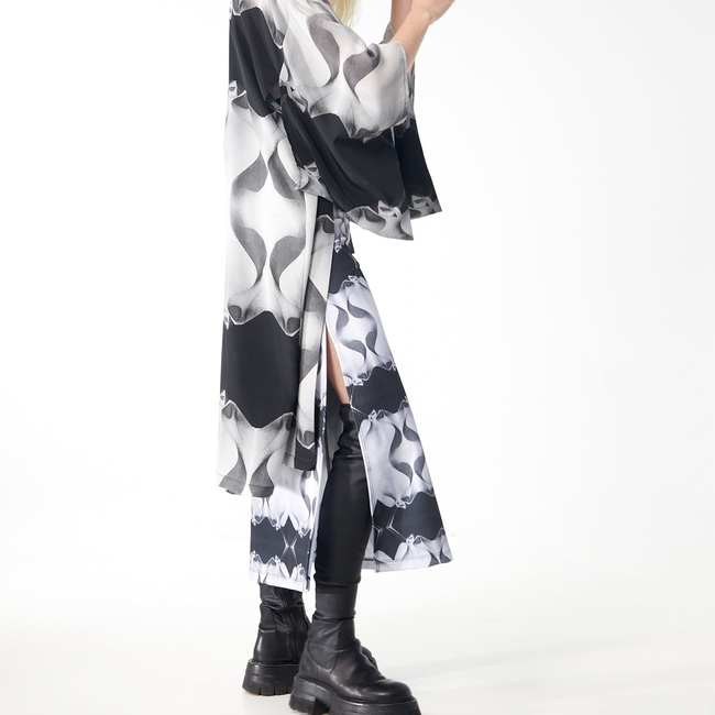Babs Silk Kimono - Black/White La Pedrera Inspired-gallery-40066274984232