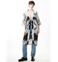 Babs Silk Kimono - Black/White La Pedrera Inspired