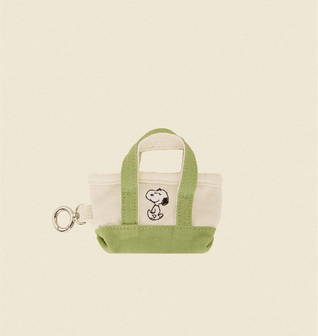 Snoopy Strollin Poop Bag Holder - Green