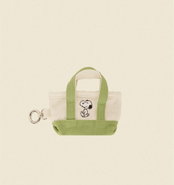 Snoopy Strollin Poop Bag Holder - Green