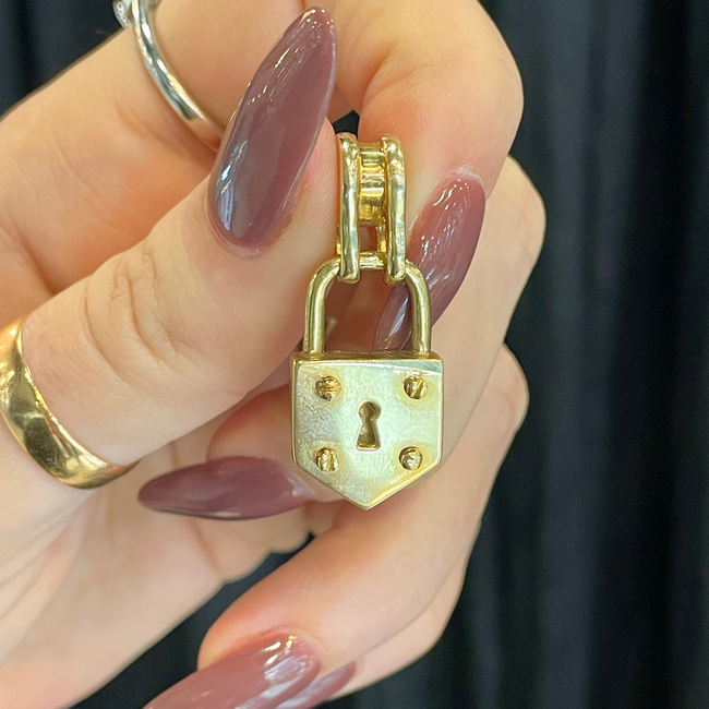 Vintage yellow 18K gold padlock pendant-gallery-51061955363131