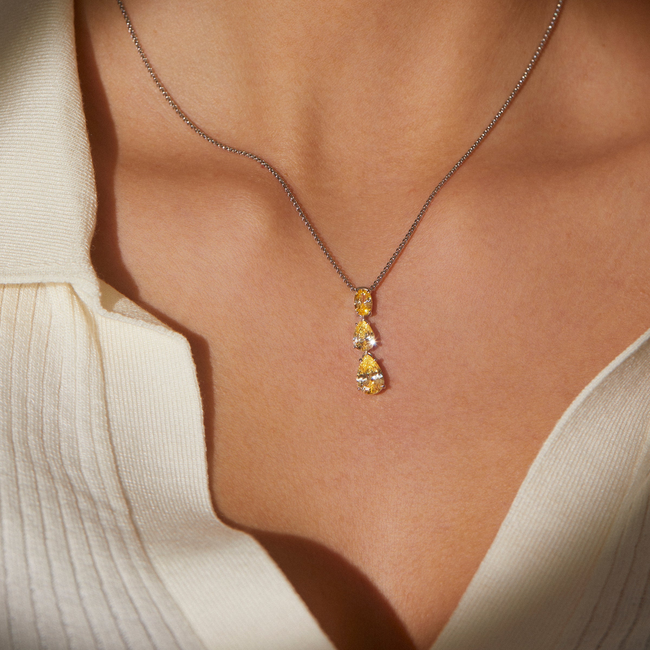 NATURAL BEAUTY YELLOW SHORT Y NECK-gallery-46884337746179
