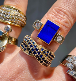 Vintage yellow 14K approx .12 ctw diamond lapis ring, size 6.75