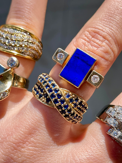 Vintage yellow 14K approx .12 ctw diamond lapis ring, size 6.75