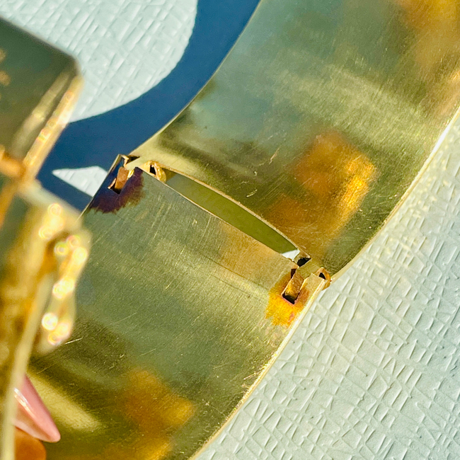 Estate yellow 19K gold Elizabeth Locke Designer Amulet hinged bangle bracelet-gallery-51082920526139