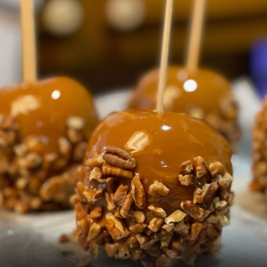 Milk Chocolate Caramel Apple-gallery-43970046263551