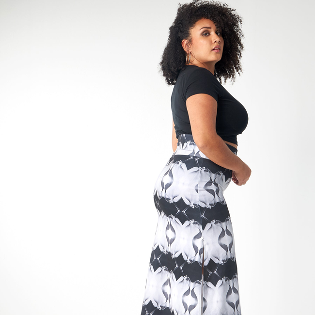 Babs Body-Hugging Midi Skirt - Black/White Stone Man Print Design-gallery-40066592702760