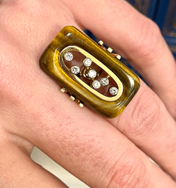 Vintage yellow 14K gold tigers eye and .22 ctw diamond ring, size 5.75