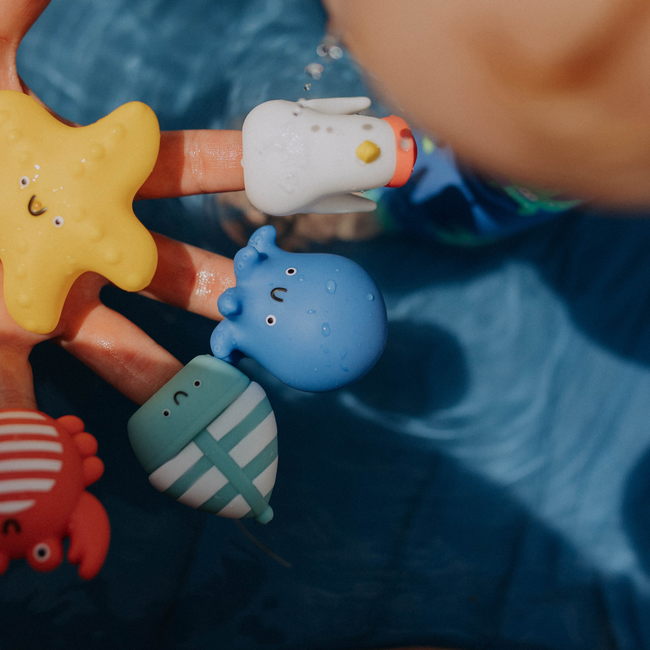 Itzy Bitzy Puppets-gallery-40083668533419