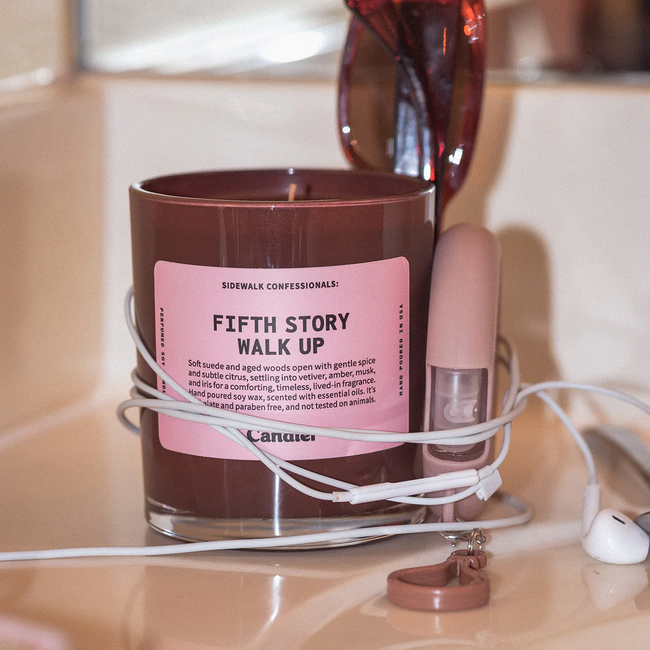 fifth-story-walk-up-candle-scent-notes-woody-amber-candier-nyc-candle.jpg.webp