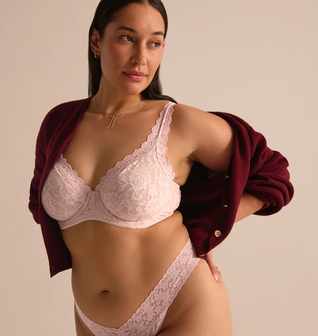 Best Seller: Signature Lace Unlined Underwire Bra