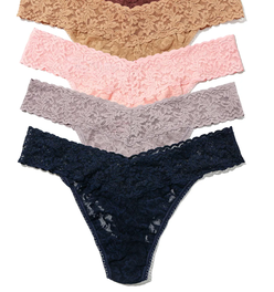 Holiday Exclusive: Signature Lace Low Rise Thong Holiday 5 Pack Cracker