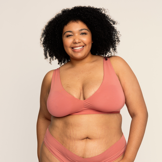 iteration_Comfortable_Supportive_Wireless_Plunge_Bra_Kari_Size_1XP_Sienna_1.jpg