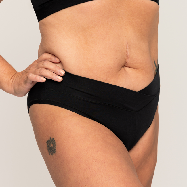 iteration_Low_Rise_Bikini_Mary_Size_L_Onyx_1.jpg