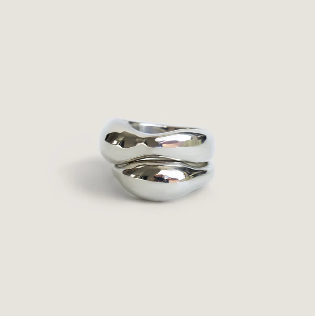 kinn_14k_gold_fine_jewelry_sculpture_collection_3_96aa80a8-2e74-476f-bb5a-b91316a62095.webp