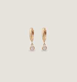 Kara Huggie Earrings Diamond
