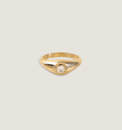 Round Signet Ring Diamond