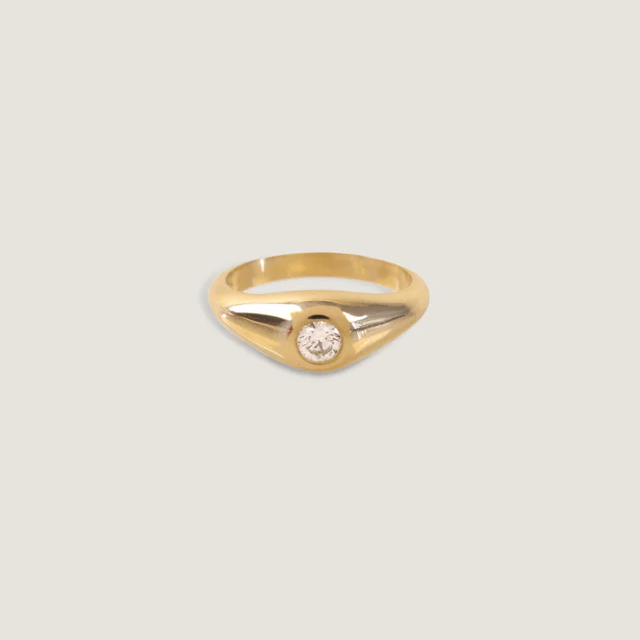 kinn_14k_gold_fine_jewerly_HOLIDAY_23_flatlayArtboard3.webp