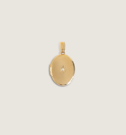 Maison Oval Locket Diamond