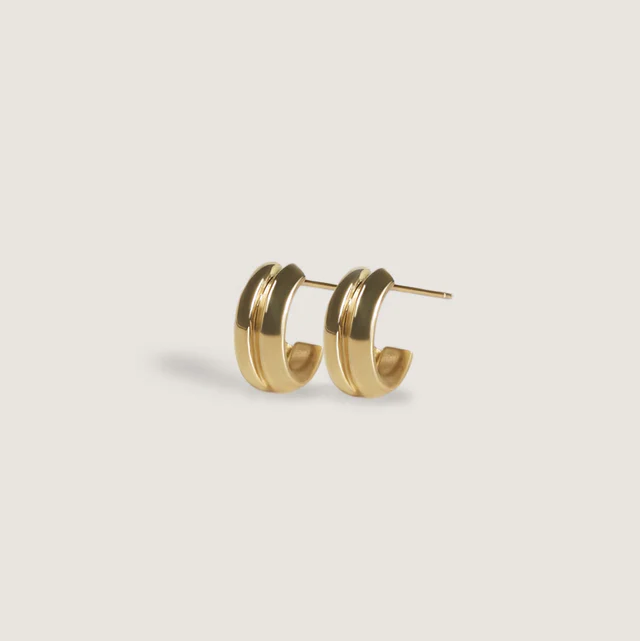 kinn_14k_gold_fine_jewelry_double_knives_edge_earrings_13d53796-f630-4bb8-9c2e-b9de2b0de7bb.webp