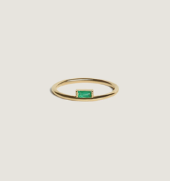 Mother's Ring Emerald